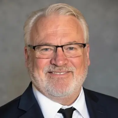Headshot of Dan Doulen